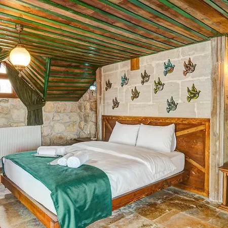 Nissa Cave * Göreme