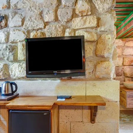 Szálloda Nissa Cave