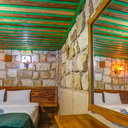 Hotel Nissa Cave