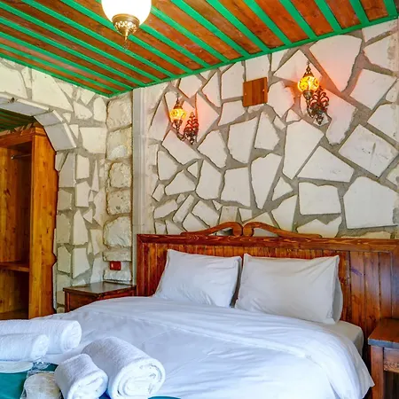 Hotel Nissa Cave