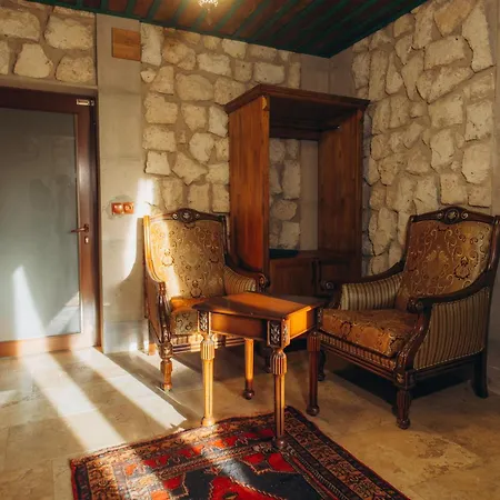 Hotel Nissa Cave