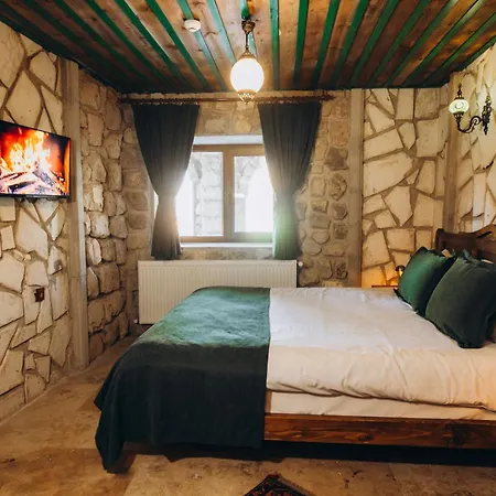 Hotel Nissa Cave